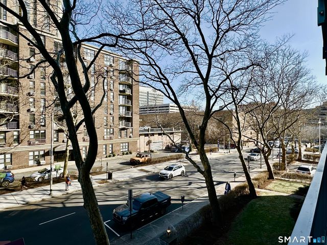 100 York Street 3J, New Haven, CT 06511