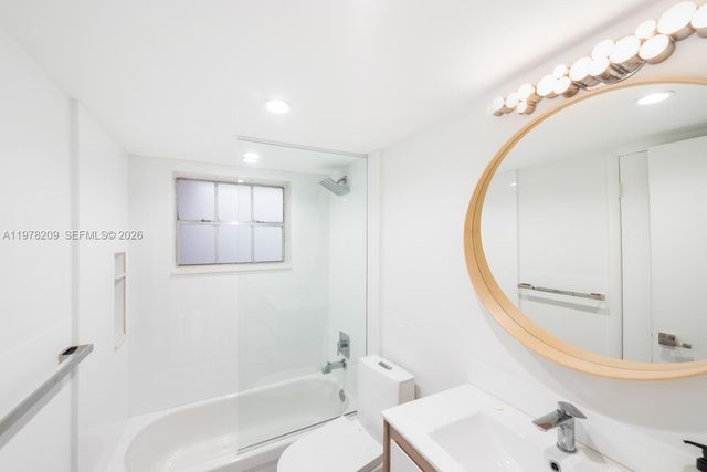 251 Galen Dr 115E, Key Biscayne, FL 33149