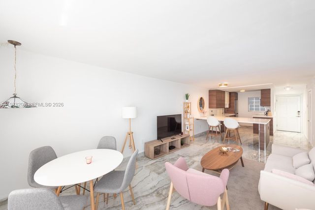 251 Galen Dr 115E, Key Biscayne, FL 33149