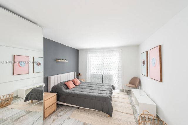 251 Galen Dr 115E, Key Biscayne, FL 33149