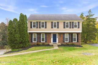 4512 Deepwood Dr, Louisville, KY 40241