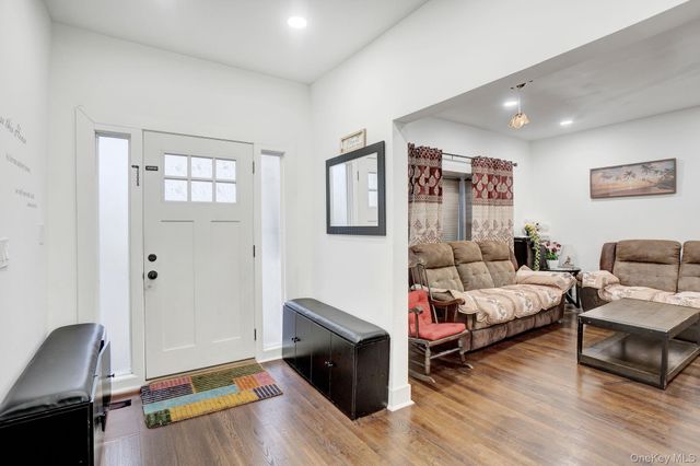 810 Wallace Avenue, Baldwin, NY 11510