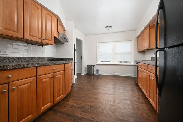 360 Erie Circle, Bloomingdale, IL 60108