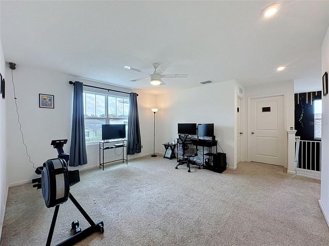 900 HONEY PETAL LANE, Deland, FL 32720