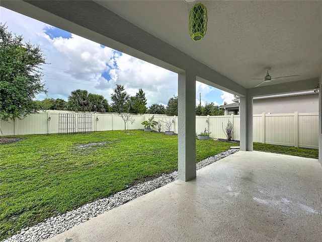 900 HONEY PETAL LANE, Deland, FL 32720