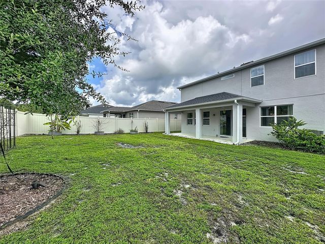 900 HONEY PETAL LANE, Deland, FL 32720