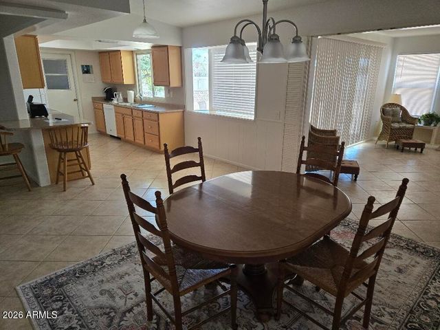 10838 W ACACIA Drive, Sun City, AZ 85373