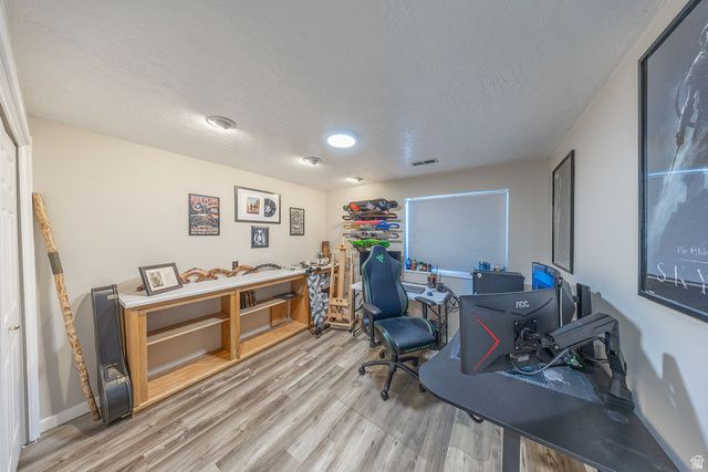 2765 W LINDI WAY, Layton, UT 84041