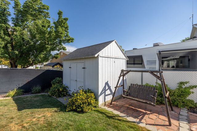2765 W LINDI WAY, Layton, UT 84041