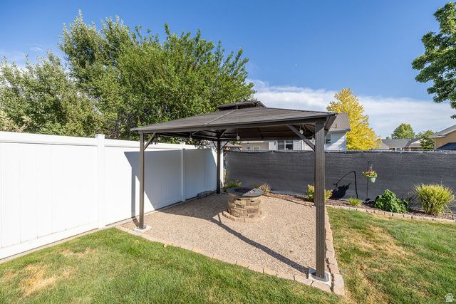2765 W LINDI WAY, Layton, UT 84041