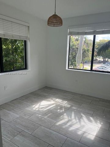2162 SW 14th Ter 212, Miami, FL 33145