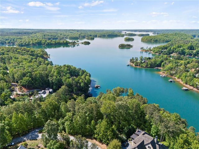 132 S Falls Road, Sunset, SC 29685
