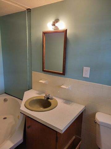 8 Westbury Way, Barnstable, MA 02635