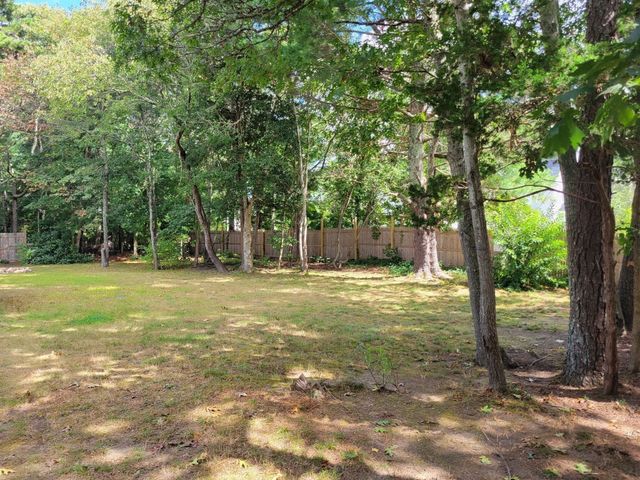 8 Westbury Way, Barnstable, MA 02635