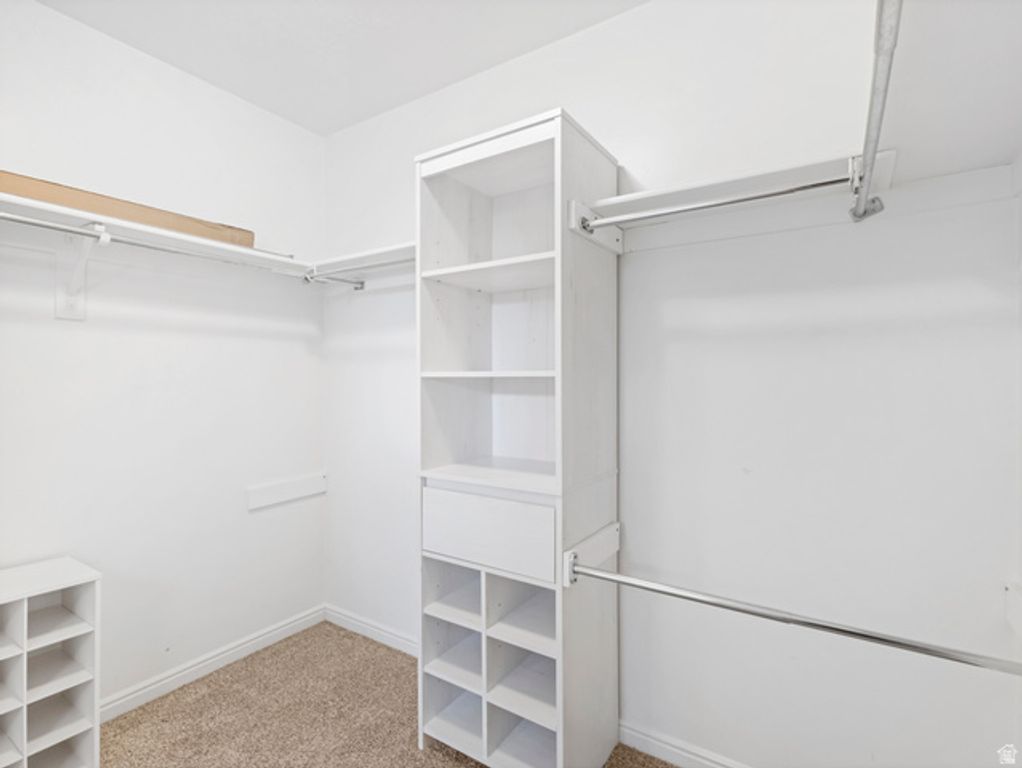 Image 12 of property listing at 4914 W DUNCAN MEADOW LN, Riverton, UT 84096
