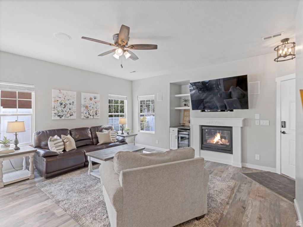 Image 2 of property listing at 4914 W DUNCAN MEADOW LN, Riverton, UT 84096