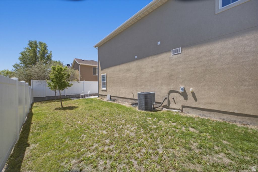 Image 20 of property listing at 4914 W DUNCAN MEADOW LN, Riverton, UT 84096