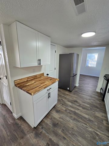 126 Bernices Private Drive, Danville, AL 35640