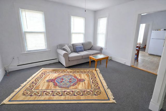 176 High Street, Brattleboro, VT 05301