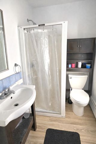 176 High Street, Brattleboro, VT 05301