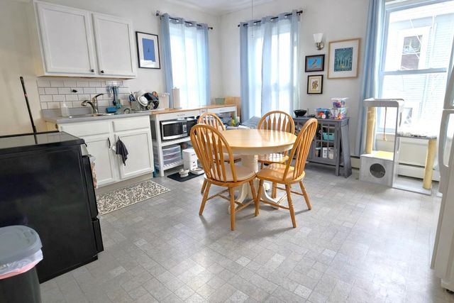 176 High Street, Brattleboro, VT 05301