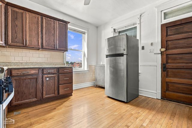 3046 N Davlin Court, Chicago, IL 60618