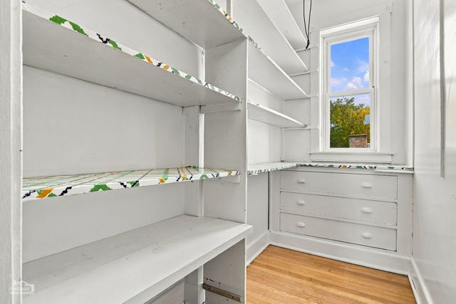 3046 N Davlin Court, Chicago, IL 60618