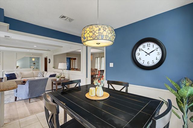 2211 Laurel Hill Drive, Kingwood, TX 77339
