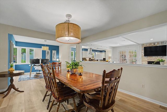 2211 Laurel Hill Drive, Kingwood, TX 77339