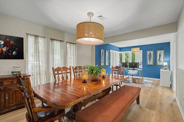 2211 Laurel Hill Drive, Kingwood, TX 77339