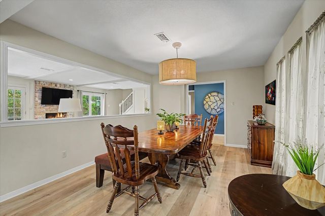 2211 Laurel Hill Drive, Kingwood, TX 77339