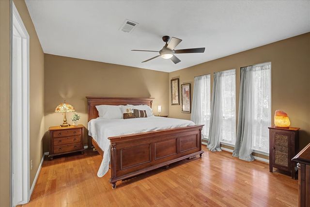 2211 Laurel Hill Drive, Kingwood, TX 77339