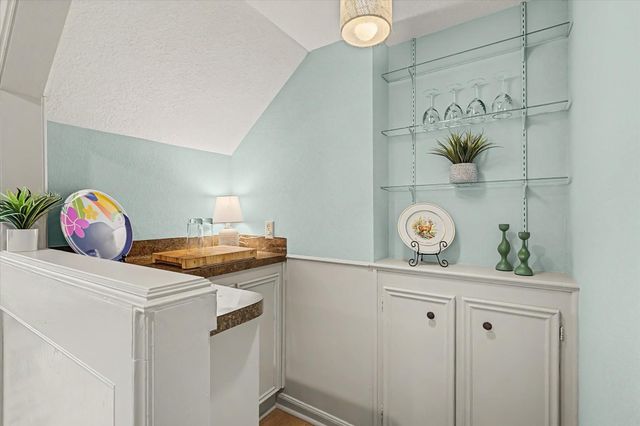 2211 Laurel Hill Drive, Kingwood, TX 77339