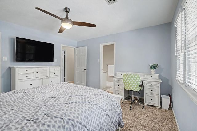2211 Laurel Hill Drive, Kingwood, TX 77339