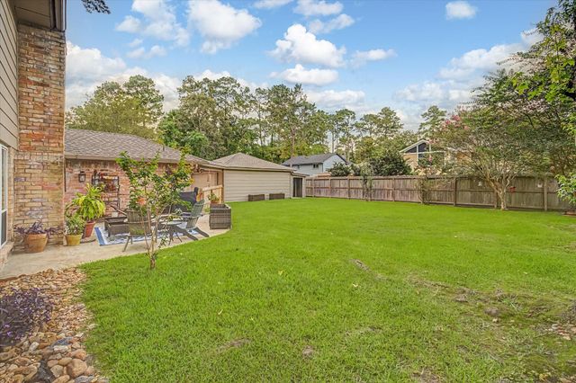 2211 Laurel Hill Drive, Kingwood, TX 77339