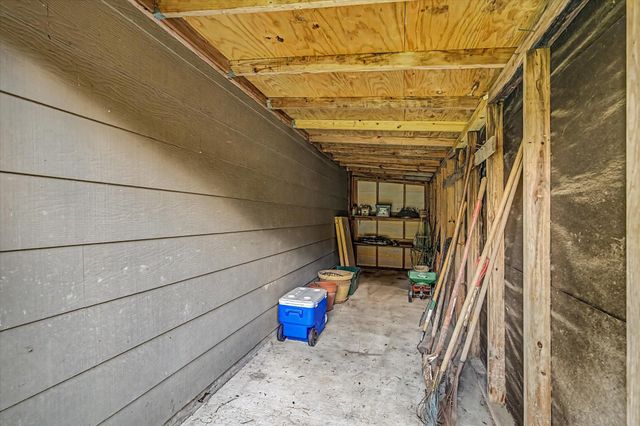 2211 Laurel Hill Drive, Kingwood, TX 77339