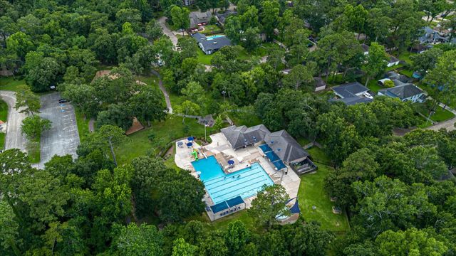 2211 Laurel Hill Drive, Kingwood, TX 77339
