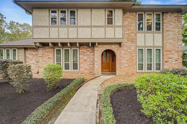 2211 Laurel Hill Drive, Kingwood, TX 77339