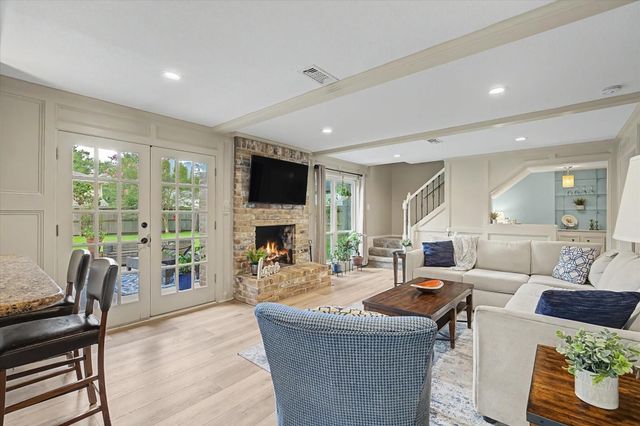 2211 Laurel Hill Drive, Kingwood, TX 77339