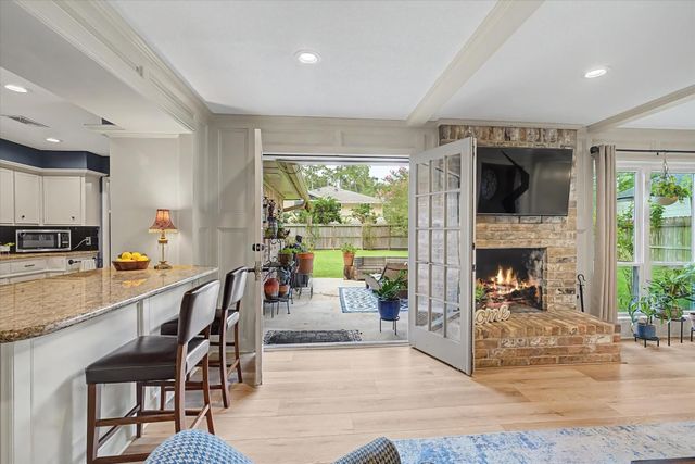 2211 Laurel Hill Drive, Kingwood, TX 77339
