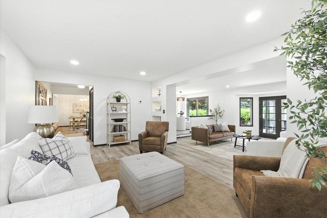 20025 Freedom COURT, Brookfield, WI 53045