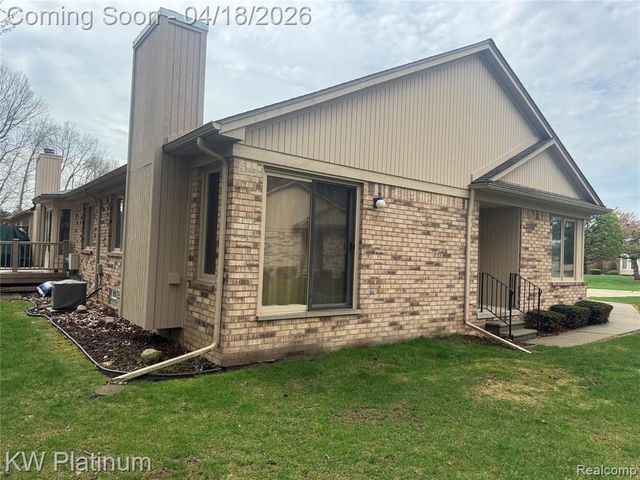 41378 Fortuna Drive 125, Clinton Township, MI 48038