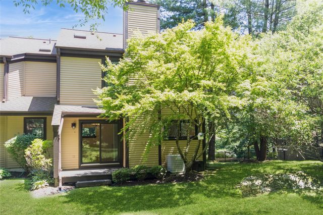 76 Deerfield Lane, Ossining, NY 10562