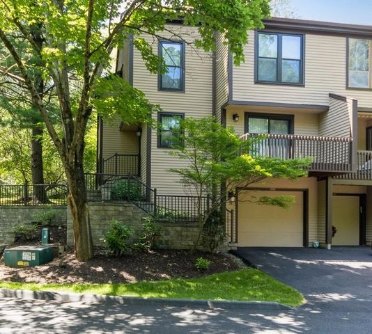 76 Deerfield Lane, Ossining, NY 10562