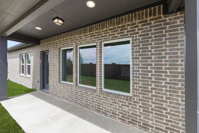 1821 Gleasondale Drive, Forney, TX 75126