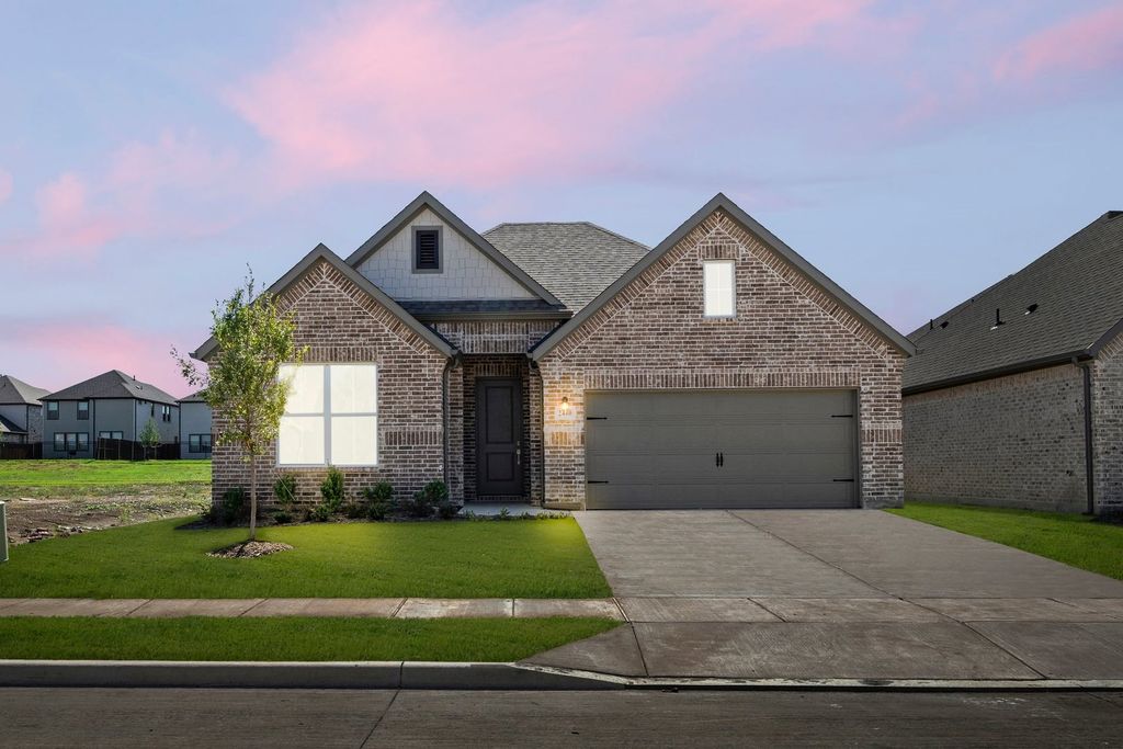 1821 Gleasondale Drive, Forney, TX 75126
