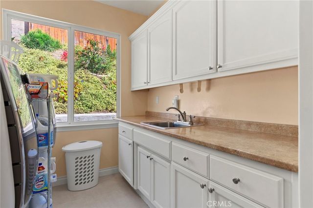 228 Vista Grande, Escondido, CA 92025