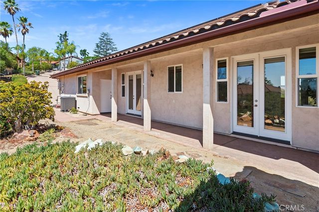 228 Vista Grande, Escondido, CA 92025