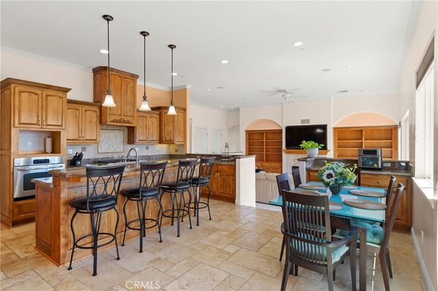 228 Vista Grande, Escondido, CA 92025
