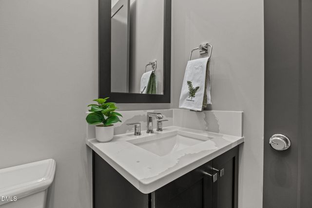 811 Maple Berry Lane 105, Raleigh, NC 27607